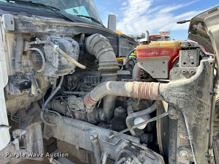 image for item DW5070 2017 Peterbilt 567 ready mix truck