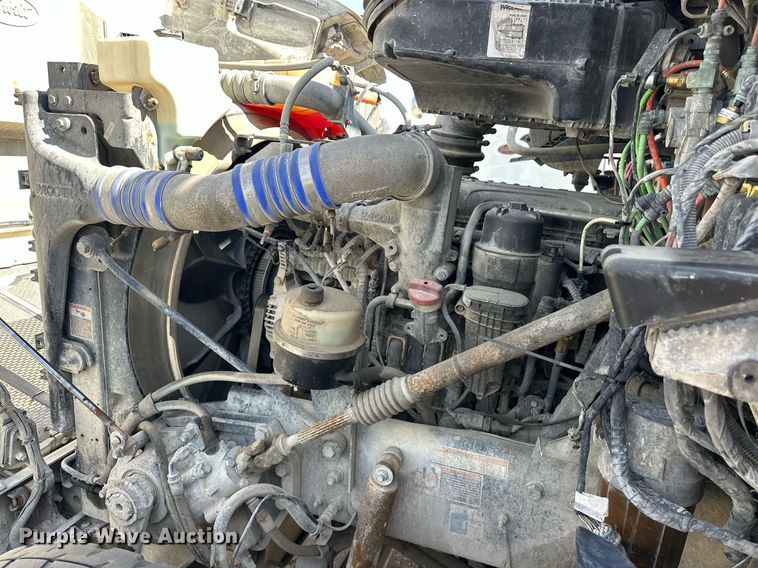 image for item DW5070 2017 Peterbilt 567 ready mix truck