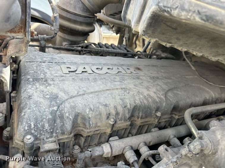 image for item DW5070 2017 Peterbilt 567 ready mix truck