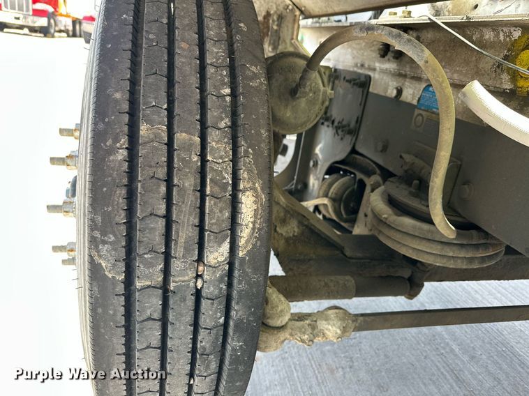 image for item DW5070 2017 Peterbilt 567 ready mix truck