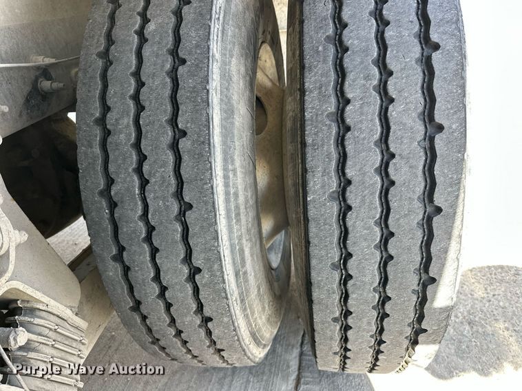 image for item DW5070 2017 Peterbilt 567 ready mix truck