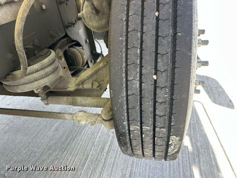 image for item DW5070 2017 Peterbilt 567 ready mix truck