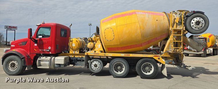 image for item DW5072 2016 Peterbilt 567 ready mix truck