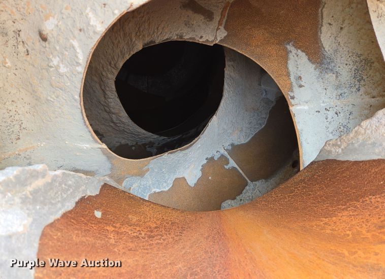 image for item DW5072 2016 Peterbilt 567 ready mix truck