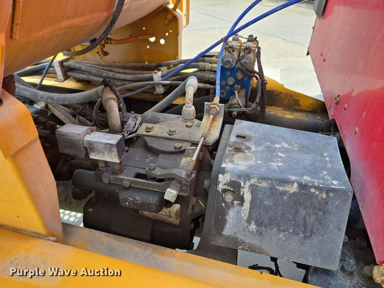 image for item DW5072 2016 Peterbilt 567 ready mix truck