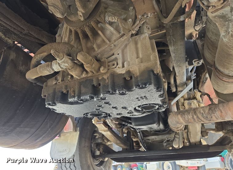 image for item DW5072 2016 Peterbilt 567 ready mix truck