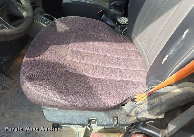 image for item DW5072 2016 Peterbilt 567 ready mix truck