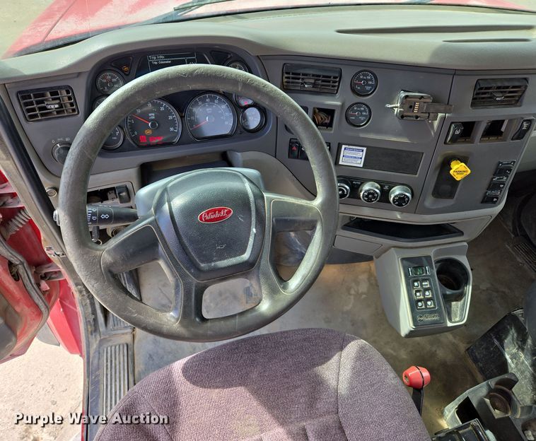 image for item DW5072 2016 Peterbilt 567 ready mix truck