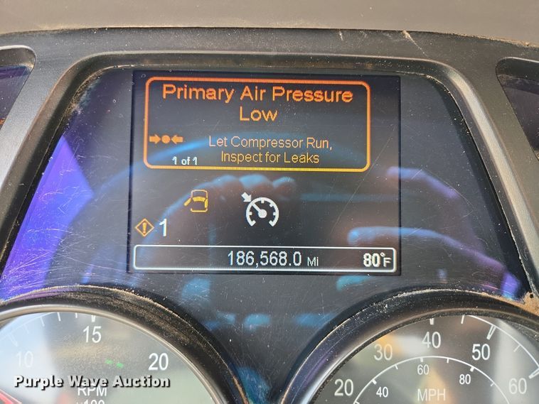 image for item DW5072 2016 Peterbilt 567 ready mix truck