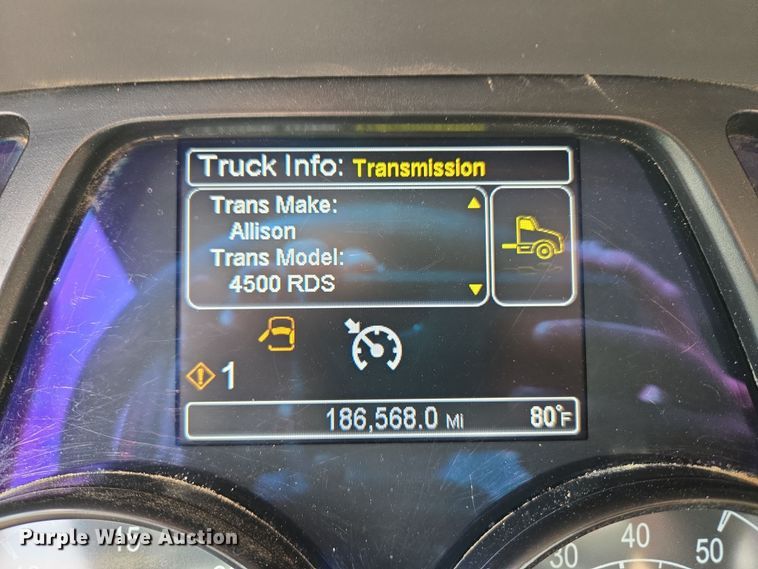 image for item DW5072 2016 Peterbilt 567 ready mix truck