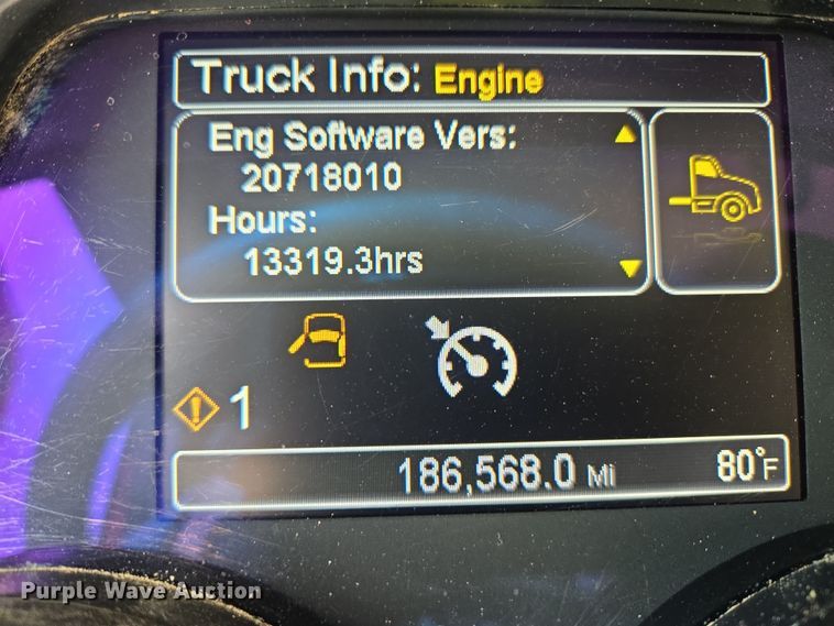 image for item DW5072 2016 Peterbilt 567 ready mix truck