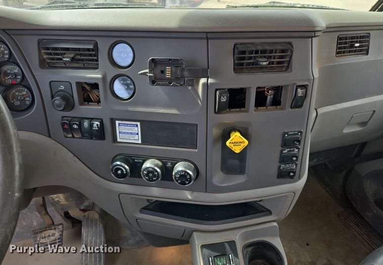 image for item DW5072 2016 Peterbilt 567 ready mix truck