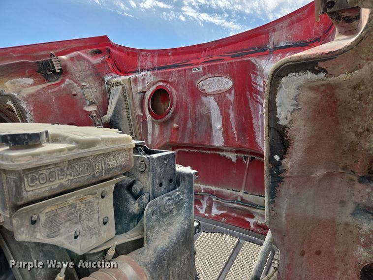 image for item DW5072 2016 Peterbilt 567 ready mix truck