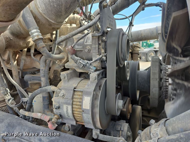 image for item DW5072 2016 Peterbilt 567 ready mix truck