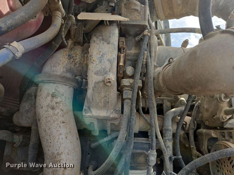 image for item DW5072 2016 Peterbilt 567 ready mix truck