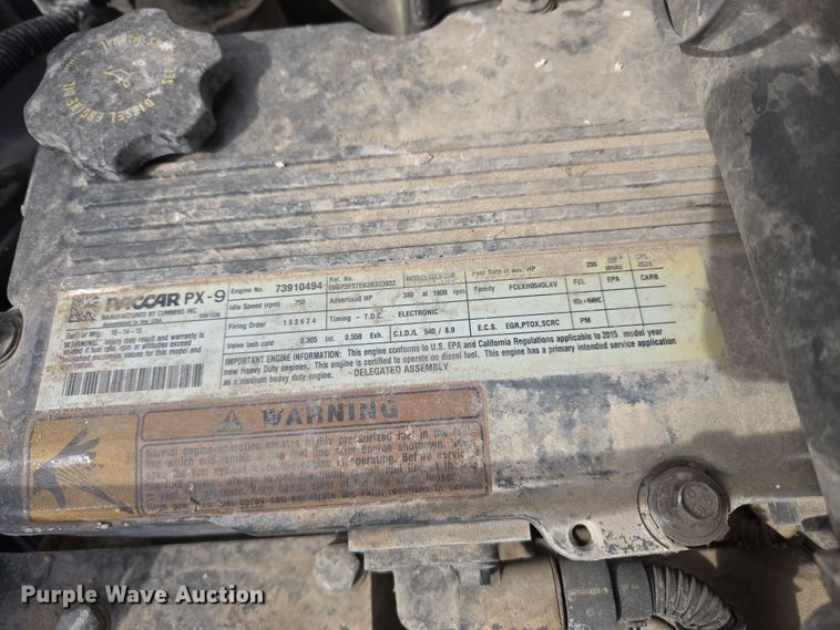 image for item DW5072 2016 Peterbilt 567 ready mix truck