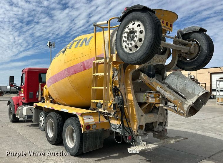 image for item DW5073 2019 Peterbilt 567 ready mix truck