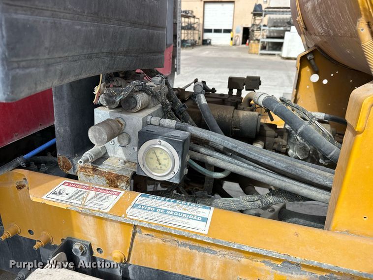 image for item DW5073 2019 Peterbilt 567 ready mix truck