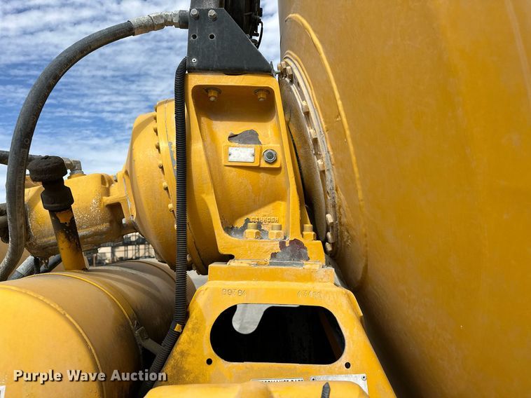 image for item DW5073 2019 Peterbilt 567 ready mix truck