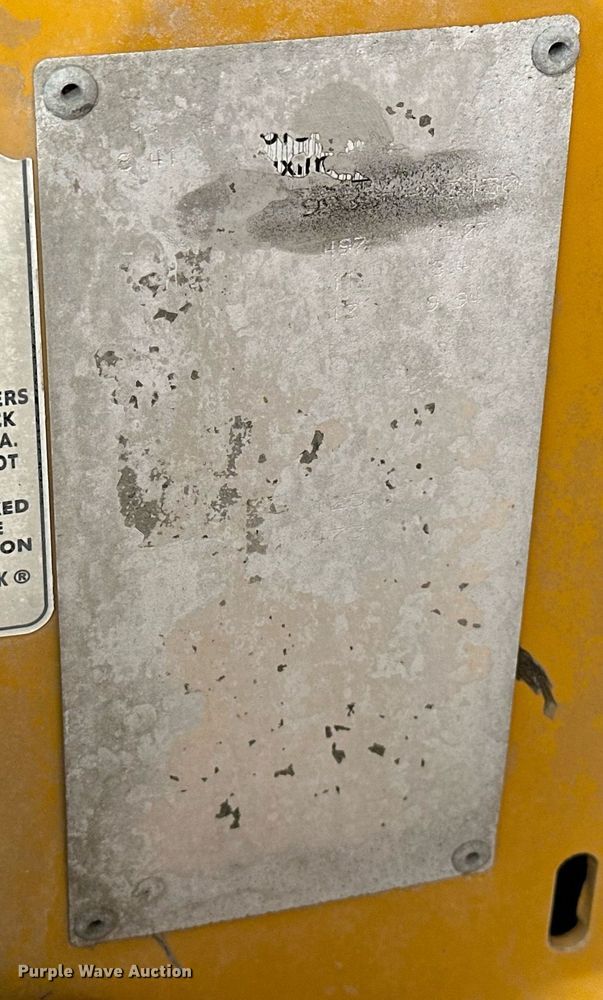 image for item DW5073 2019 Peterbilt 567 ready mix truck