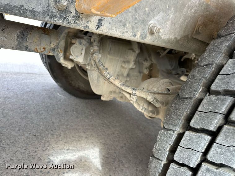 image for item DW5073 2019 Peterbilt 567 ready mix truck