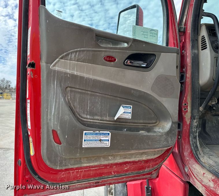 image for item DW5073 2019 Peterbilt 567 ready mix truck