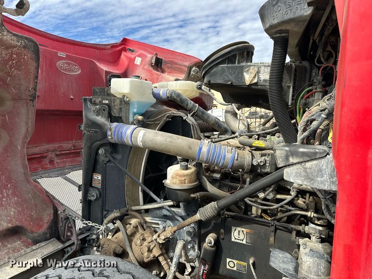 image for item DW5073 2019 Peterbilt 567 ready mix truck