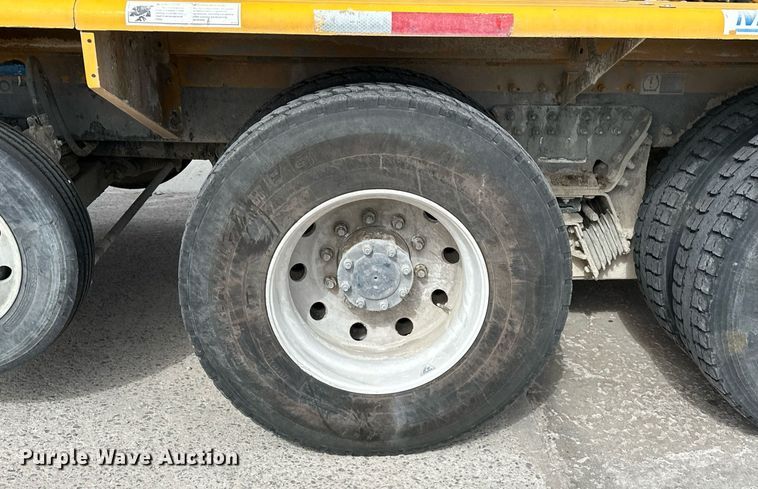 image for item DW5073 2019 Peterbilt 567 ready mix truck