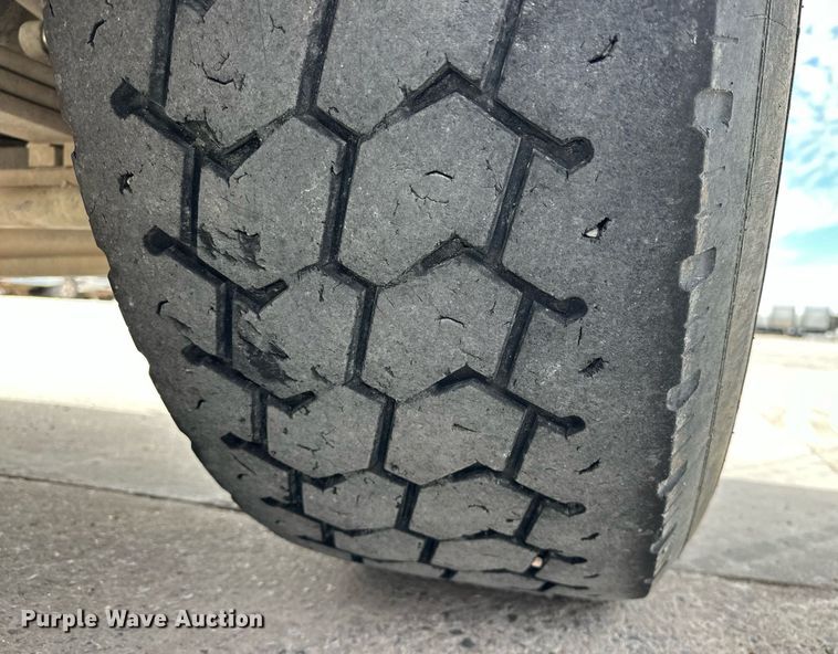 image for item DW5073 2019 Peterbilt 567 ready mix truck