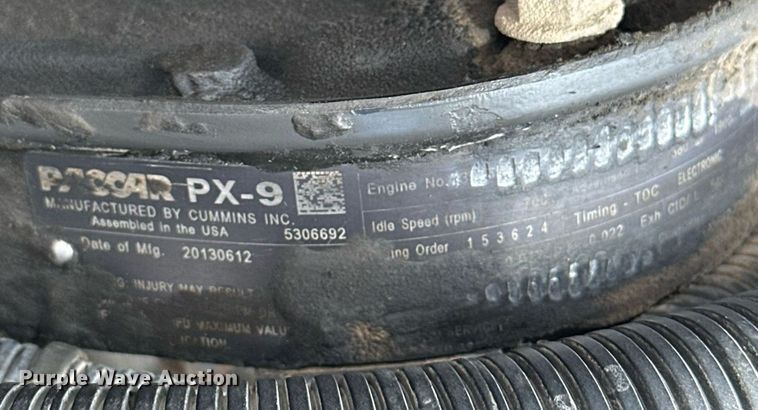 image for item DW5074 2014 Peterbilt 365 ready mix truck