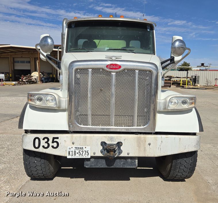 image for item DW5075 2017 Peterbilt 567 ready mix truck