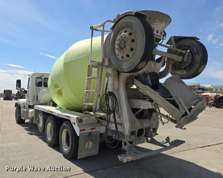 image for item DW5075 2017 Peterbilt 567 ready mix truck
