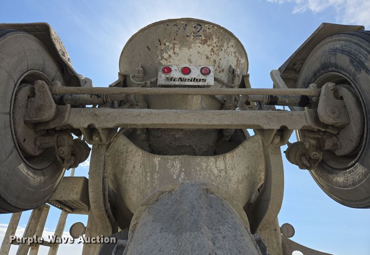 image for item DW5075 2017 Peterbilt 567 ready mix truck