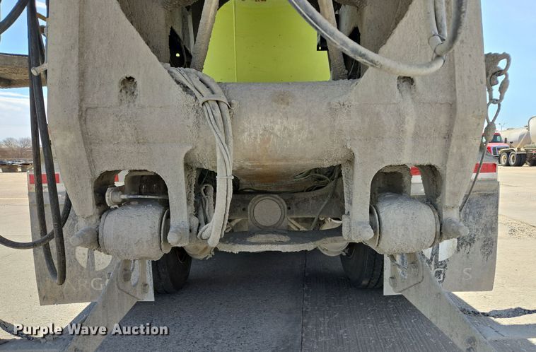 image for item DW5075 2017 Peterbilt 567 ready mix truck