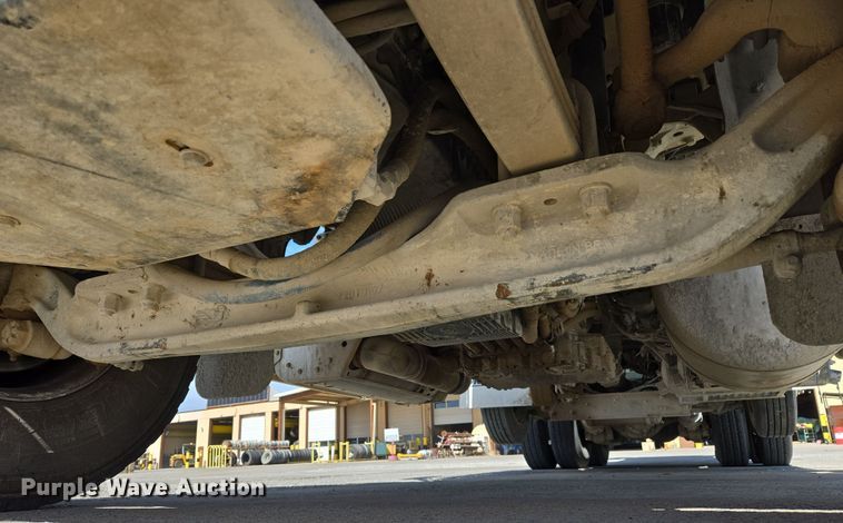 image for item DW5075 2017 Peterbilt 567 ready mix truck