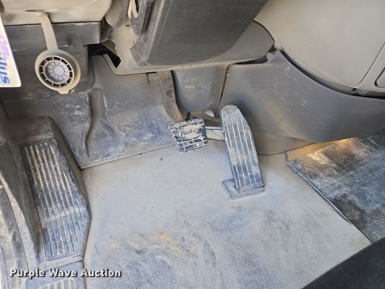 image for item DW5075 2017 Peterbilt 567 ready mix truck