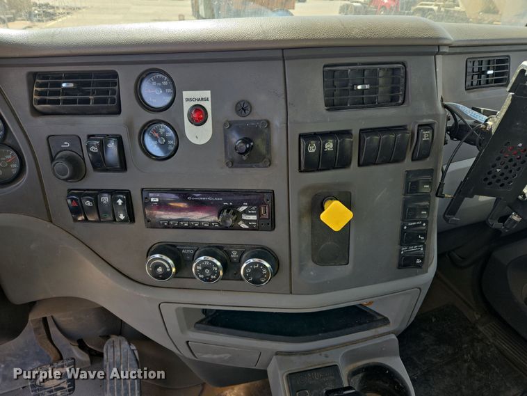 image for item DW5075 2017 Peterbilt 567 ready mix truck