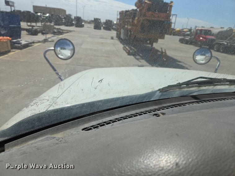 image for item DW5075 2017 Peterbilt 567 ready mix truck