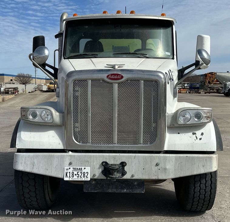 image for item DW5076 2018 Peterbilt 567 ready mix truck