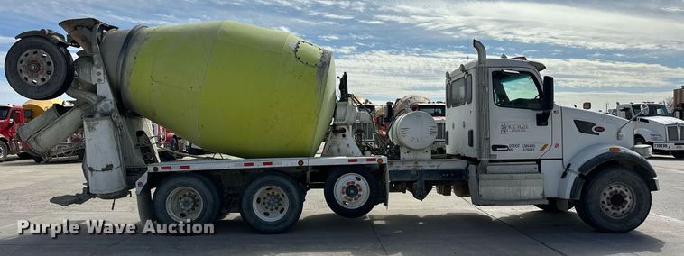 image for item DW5076 2018 Peterbilt 567 ready mix truck