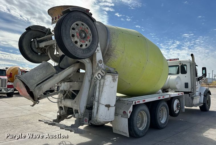 image for item DW5076 2018 Peterbilt 567 ready mix truck