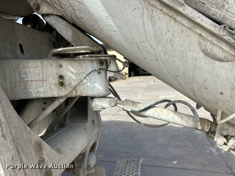 image for item DW5076 2018 Peterbilt 567 ready mix truck