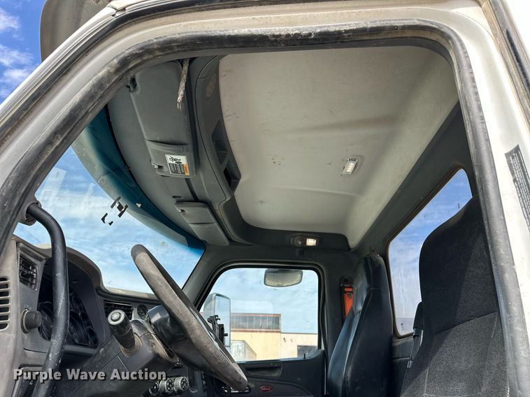 image for item DW5076 2018 Peterbilt 567 ready mix truck