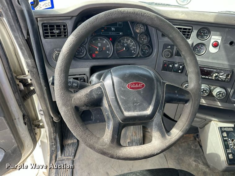 image for item DW5076 2018 Peterbilt 567 ready mix truck