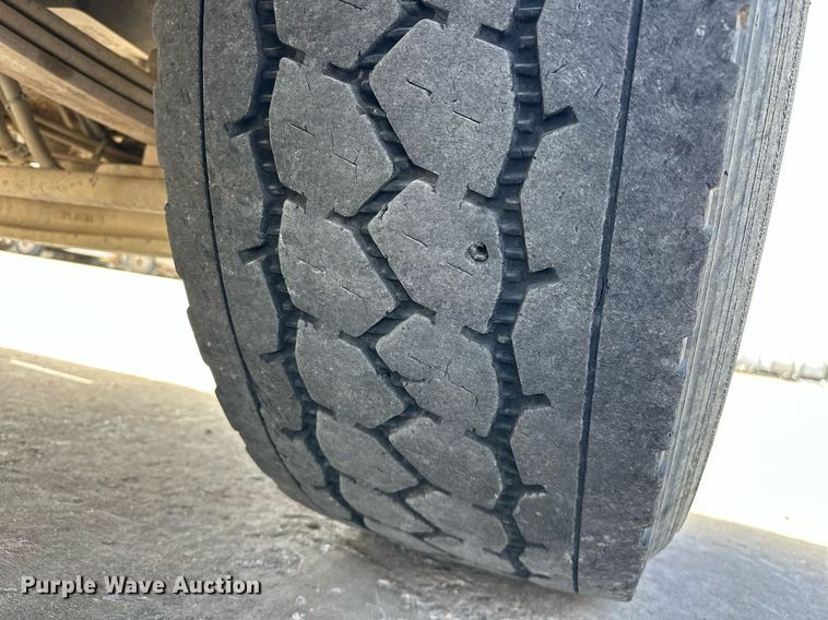 image for item DW5076 2018 Peterbilt 567 ready mix truck