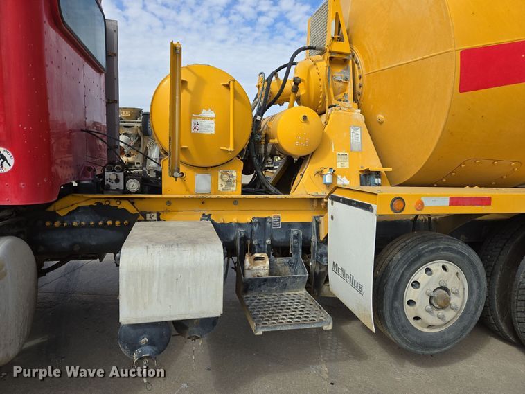 image for item DW5077 2014 Peterbilt 365 ready mix truck