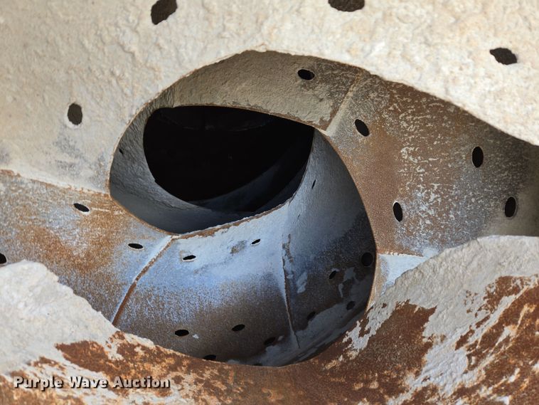 image for item DW5077 2014 Peterbilt 365 ready mix truck