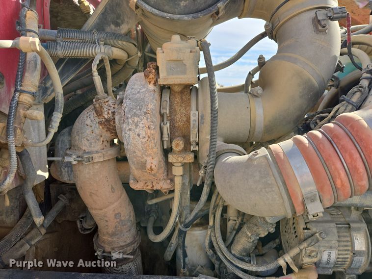 image for item DW5077 2014 Peterbilt 365 ready mix truck