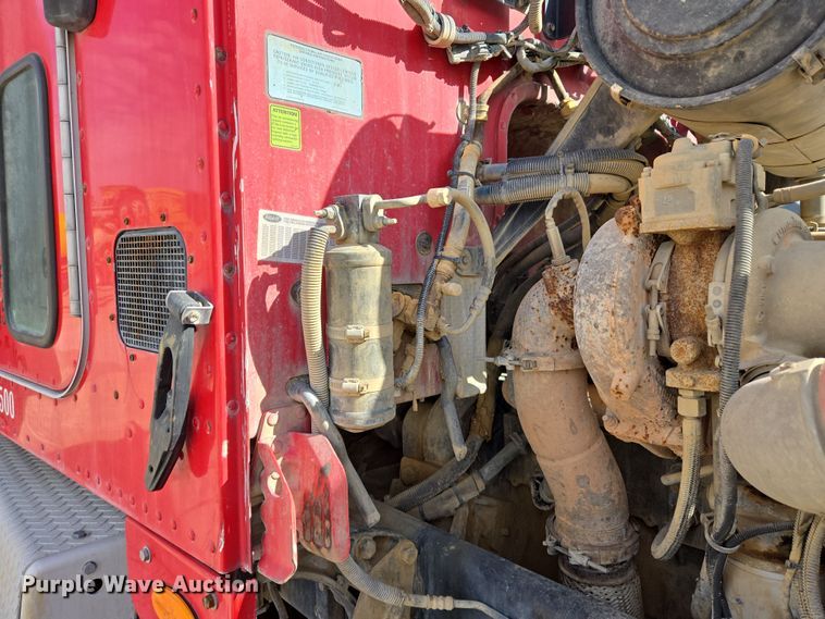 image for item DW5077 2014 Peterbilt 365 ready mix truck