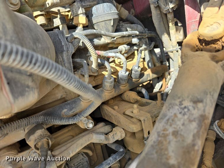 image for item DW5077 2014 Peterbilt 365 ready mix truck